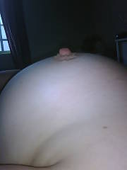 Sexy wifey - shes a sexy sexy mamma ...she enjoys having her vagina eaten and butt licked from behind.  gets her all worked up