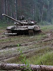 Nude girl walks around the moving real russian tank! Exclusive amateur xxx photos