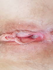 mature wife showing pussy