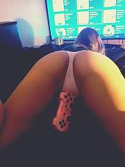 Nerdy nasty amateur gamer girl Amateur Nerdy Horny Gamer Girl Pussy Natural Tits