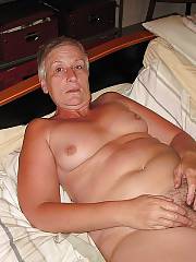 granny jerking vagina cam