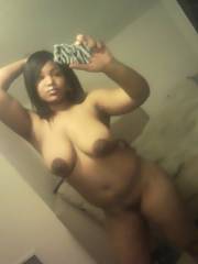 Heres my exgirlfriend being hot in some naked photos...i think she was hot...was i blind...?