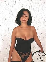 darkhaired milf fishnet showing