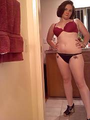 curvy mom