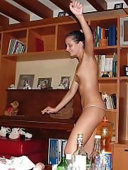 Nasty amateur girlie toying.