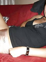 blackhaired sucking cock