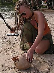 couple vacation banging