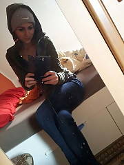 selfie fingering flashing teen