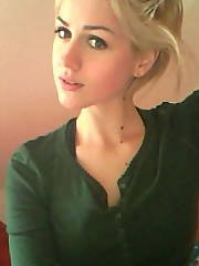 selfie fingering flashing teen