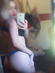 self teen ass selfie