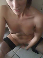 milf outdoors blowjob