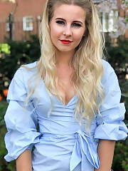 blonde suck