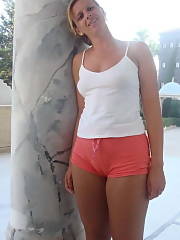 milf swinger cuckold group