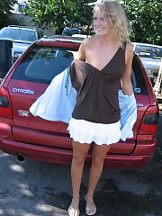 blonde close teenager