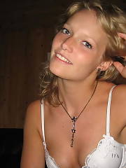Sexy blonde girlfriend Amateur Closeup Teen