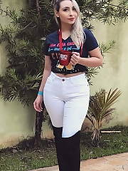 close teen