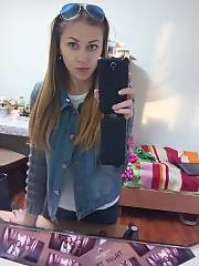 teenager blonde natural snatch