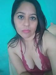 271 Amateur MILF Latin