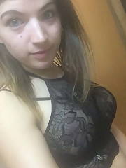brunette masturbation