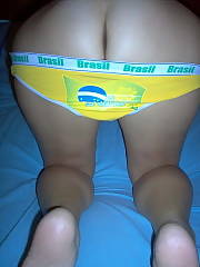brazilian exposing huge pussy