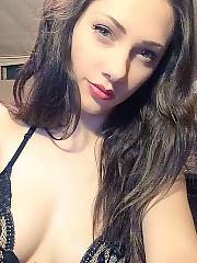 teen lingerie mirror selfie
