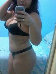 mature big breasts showing