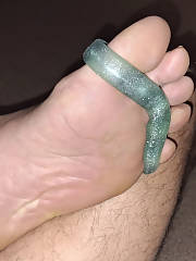 feet prick