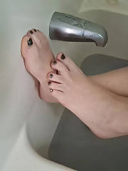 feet bath