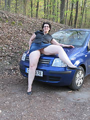 curvy mature wife outdoor
