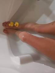 blonde bath